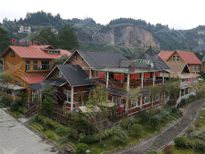 選擇合成樹(shù)脂瓦，為南方屋頂雨季防水護航